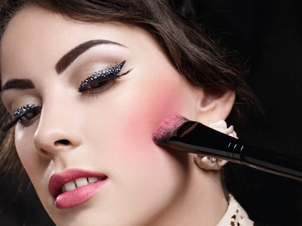 Mastering rush hour make-up