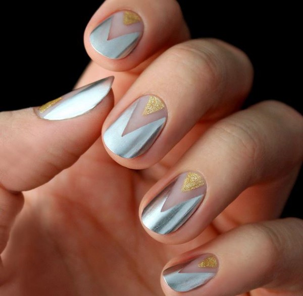 negative-space-nail-art-chevron