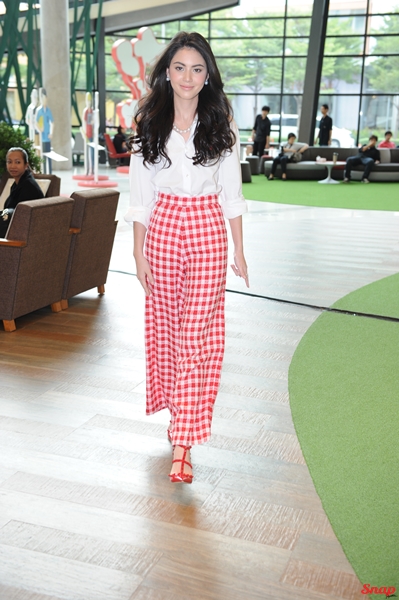 ใหม่ ดาวิกา