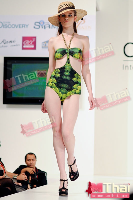 แฟชั่นโชว์ CIDI 2012