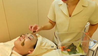 หอยทาก นวดหน้า ที่ญี่ปุ่น 