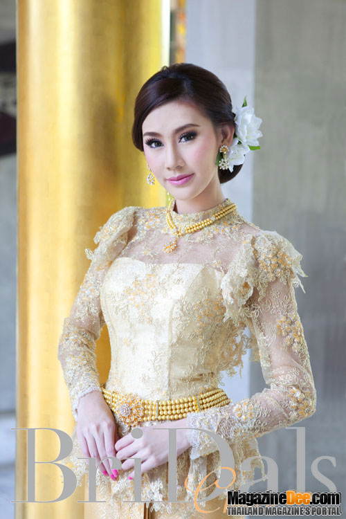 ชุดแต่งงาน ดาว พิมพ์ทอง