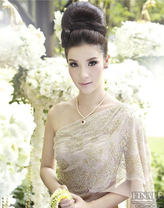 รวม แฟชั่นดารา สไตล์ชุดไทย