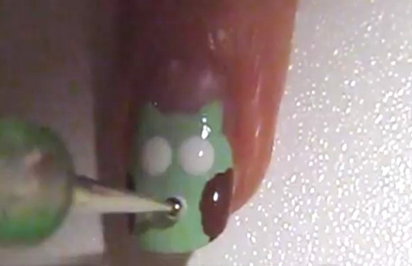 เพ้นท์เล็บด้วยตัวเอง