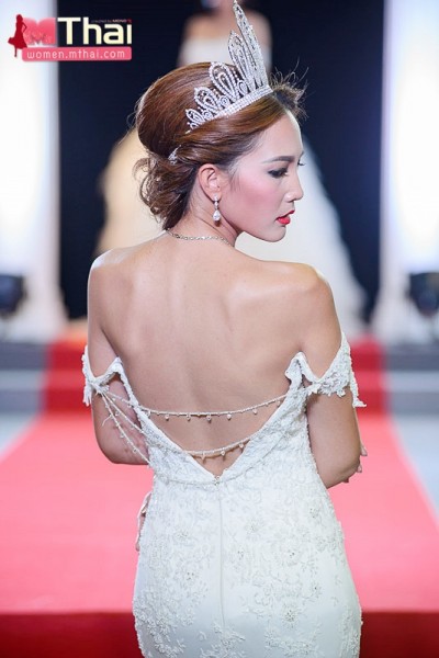 ชุดแต่งงาน ชาม ไอยวริญท์