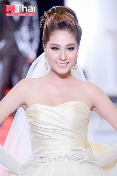 ทรงผมเจ้าสาว