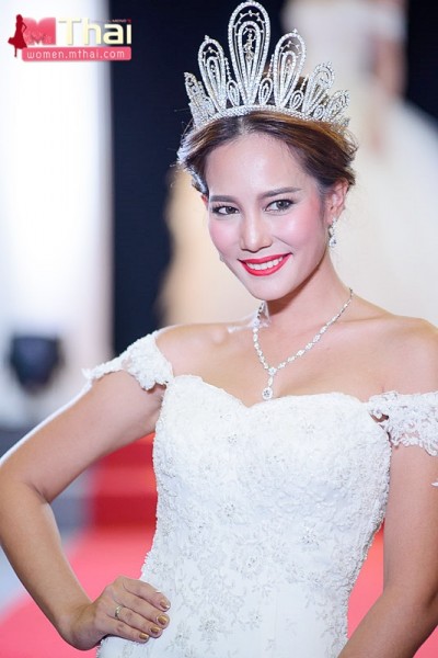 ชุดแต่งงาน ชาม ไอยวริญท์