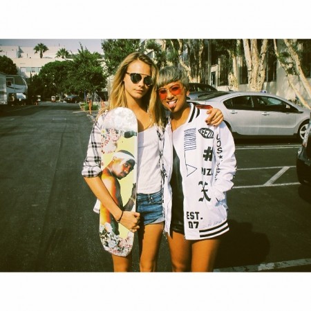 คาร่า เดเลวีน