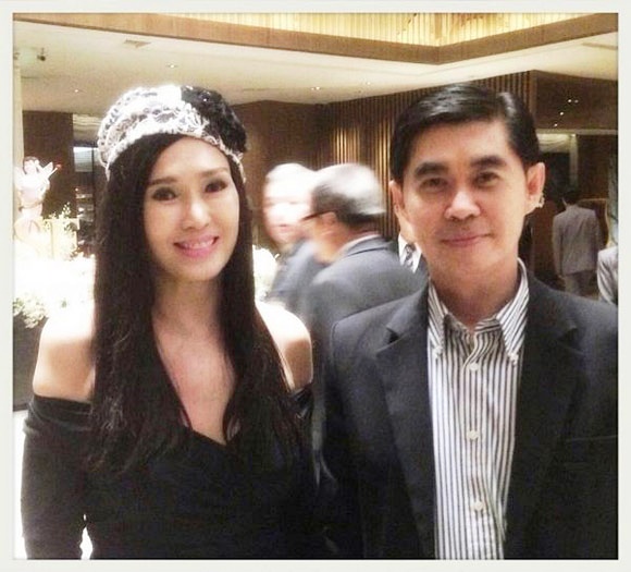 อาภัสรา หงสกุล