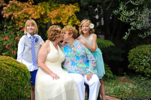 คู่แต่งงาน เพศเดียวกัน STACEY LAURA