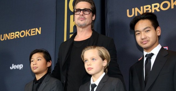 ชิโล่ห์ เปลี่ยน เป็น จอห์น โจลี่ พิตต์ 