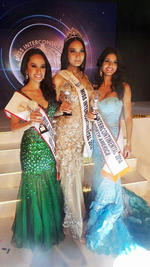 เฟิร์ส ภัทราพร 