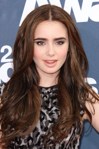 lily-collins-hair-3