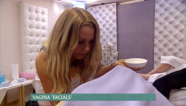 ลิซ่า พาล์มเมอร์ โค้ช ผู้เชี่ยวชาญ ด้านการเดท และ ความสัมพันธ์ 