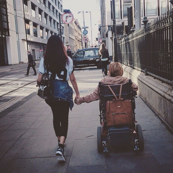 ฟ้า ในอังกฤษ