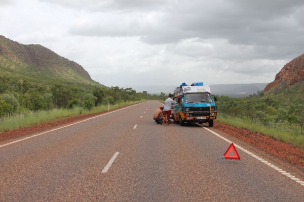 คู่รักนักท่องเที่ยว