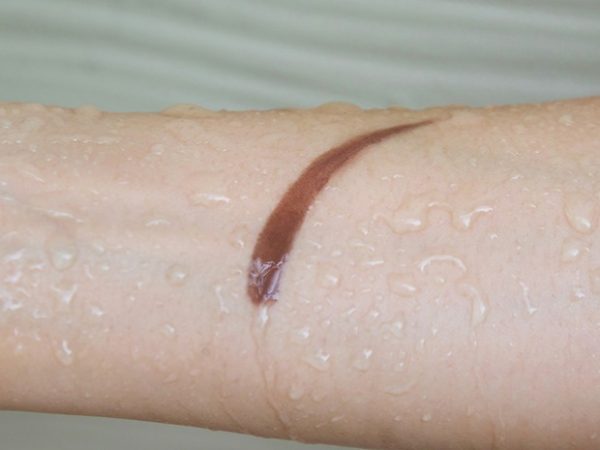 เครื่องสำอางกันน้ำ