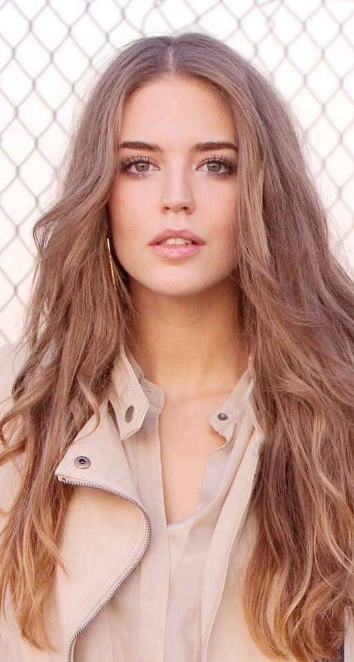 ผมสีน้ำตาล