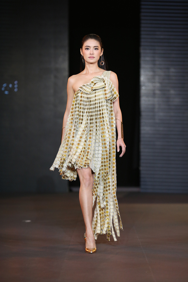 ชัย โกลด์เลเบล