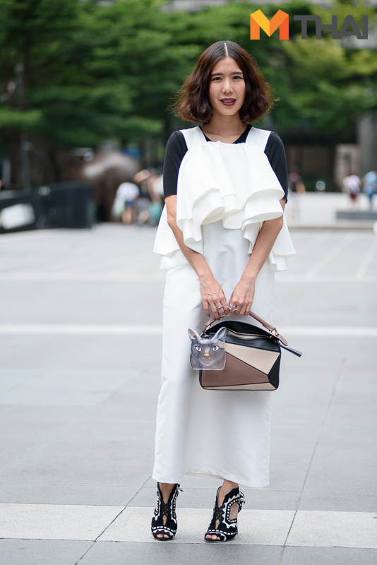 คุณเดือน 