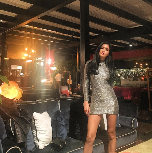 ชุดปาร์ตี้