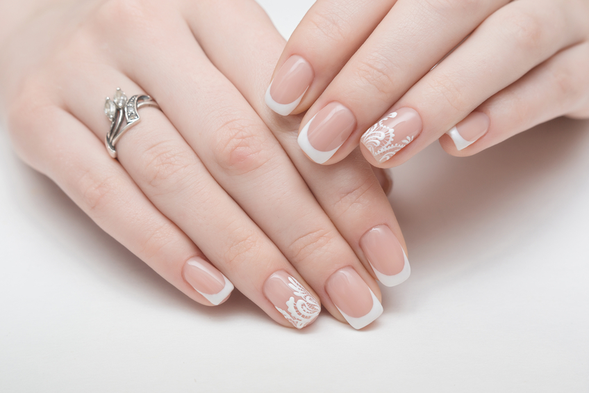 สีเล็บสุภาพ