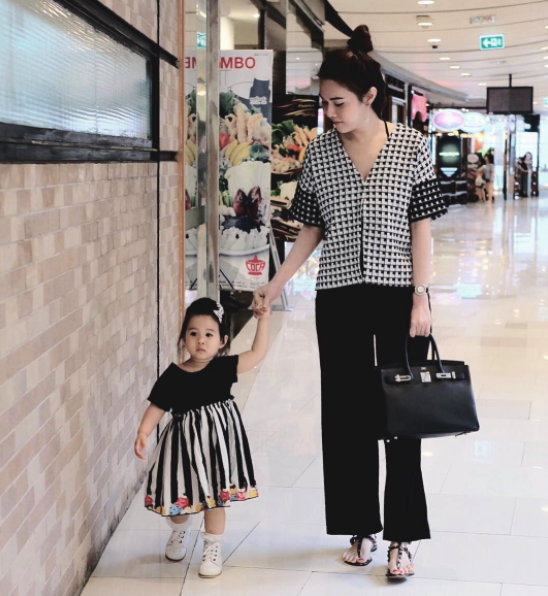 screen-shot-2559-11-14-at-12-19-55-pm