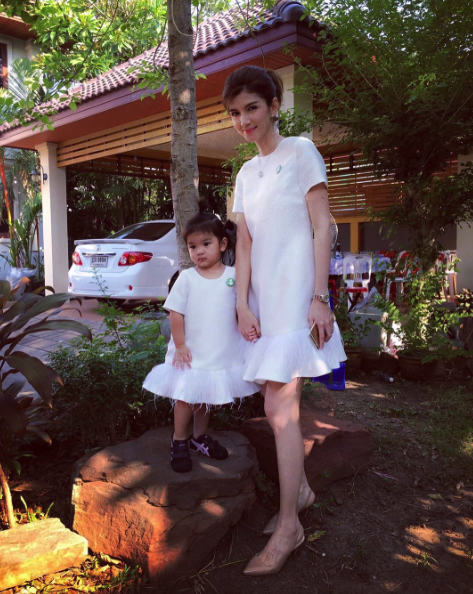 screen-shot-2559-11-14-at-12-29-25-pm