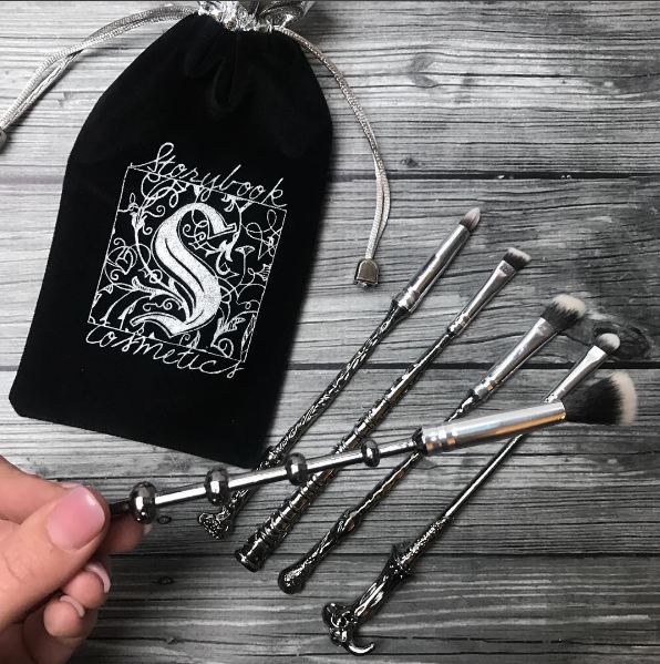 แปรงแต่งหน้า