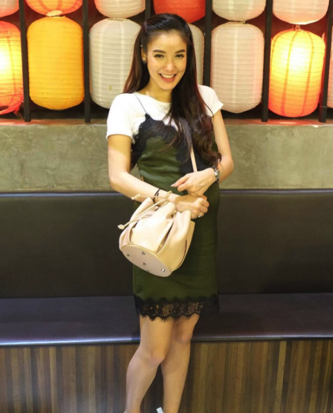 screen-shot-2559-12-22-at-2-10-10-pm