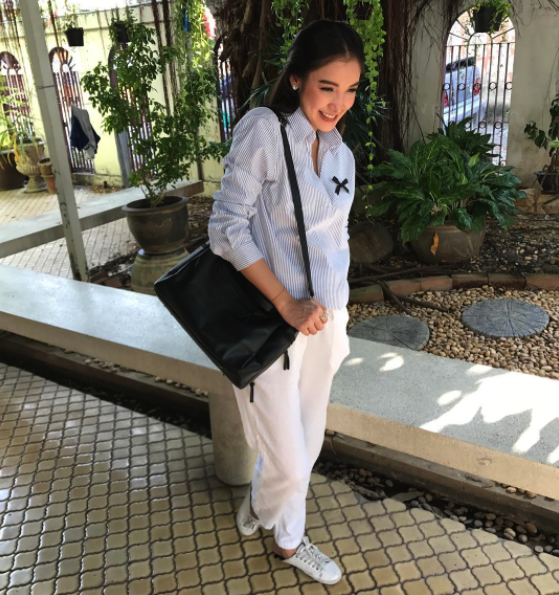 screen-shot-2559-12-22-at-2-11-10-pm