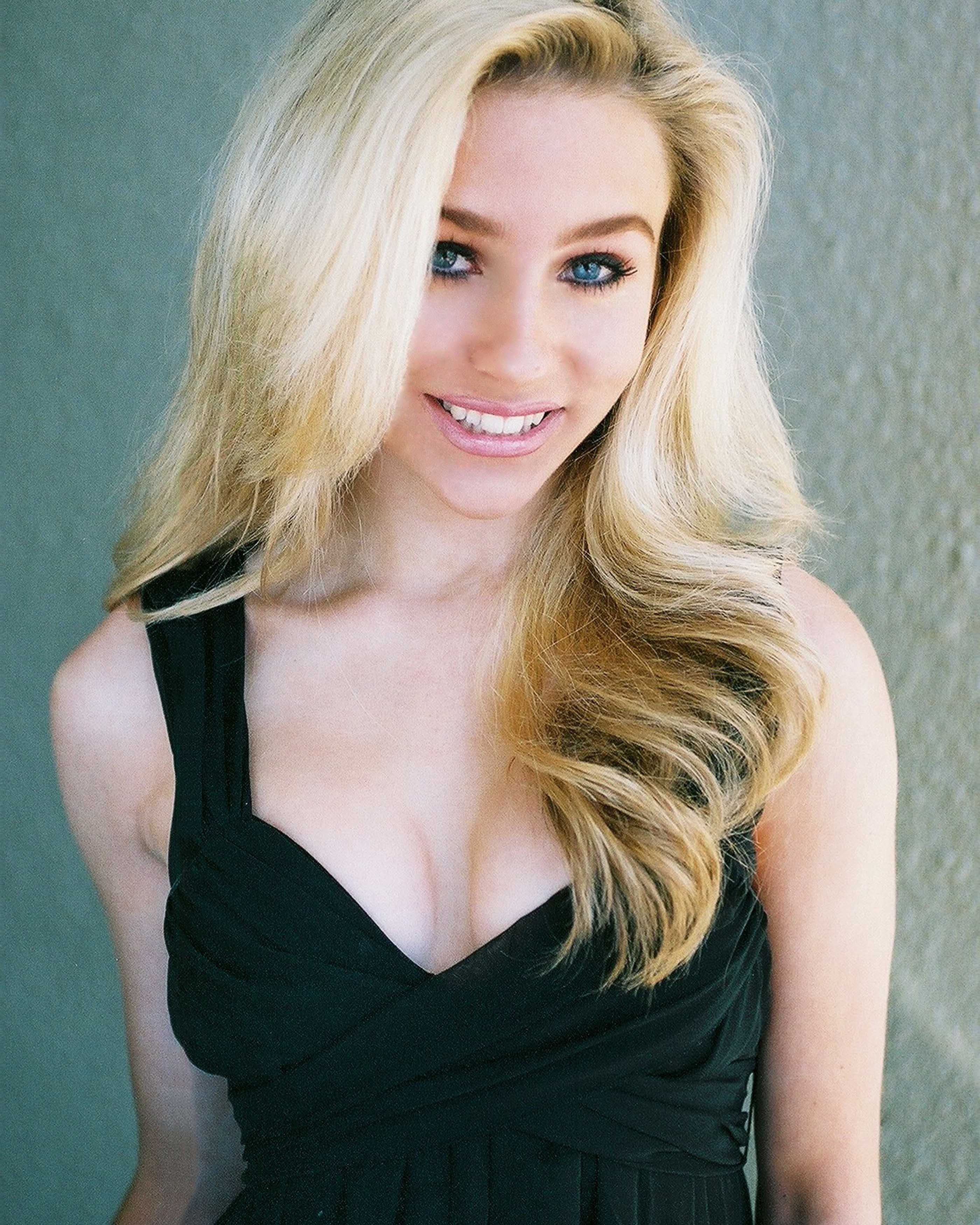 courtneyastodden ศัลยกรรมเพิ่มอายุ 