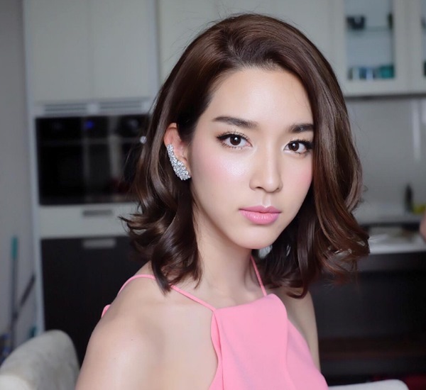 ดาราผมสั้น 