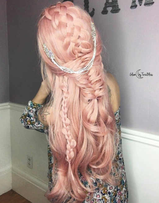 ทรงผมถักเปียน่ารักๆ