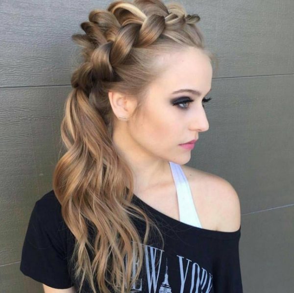 ทรงผมถักเปียน่ารักๆ