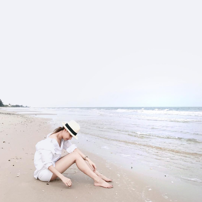 เนย โชติกา