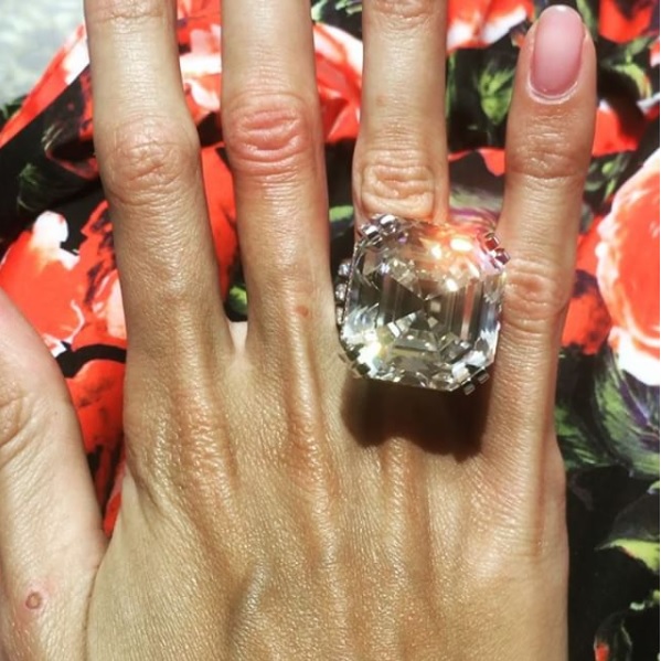 แหวนเพชร