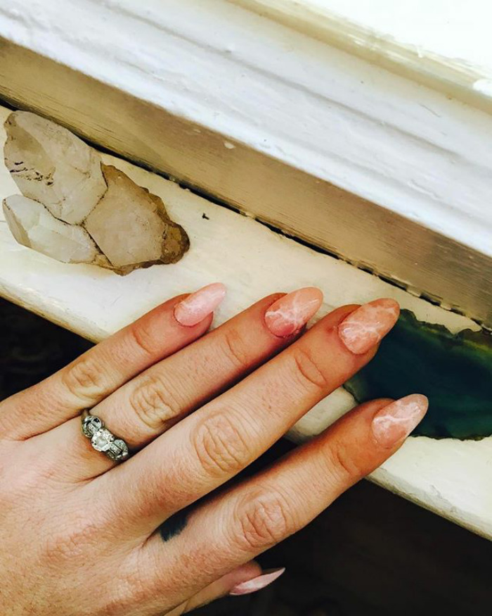 เพ้นท์เล็บ