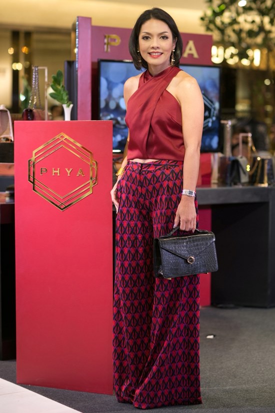 แก้ว ศรีสกุล ฟูตระกูล