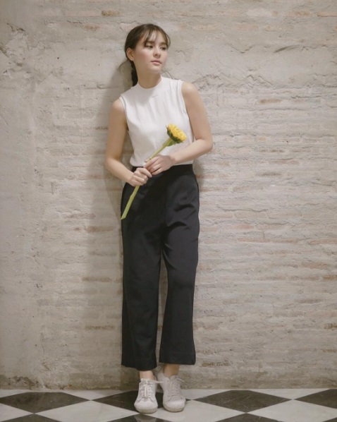 ผู้หญิงตัวเล็ก