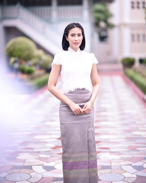 จุ๋ย วรัทยา