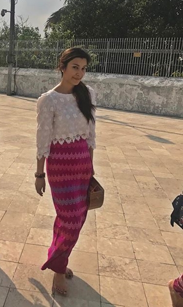 เอมี่ มรกต