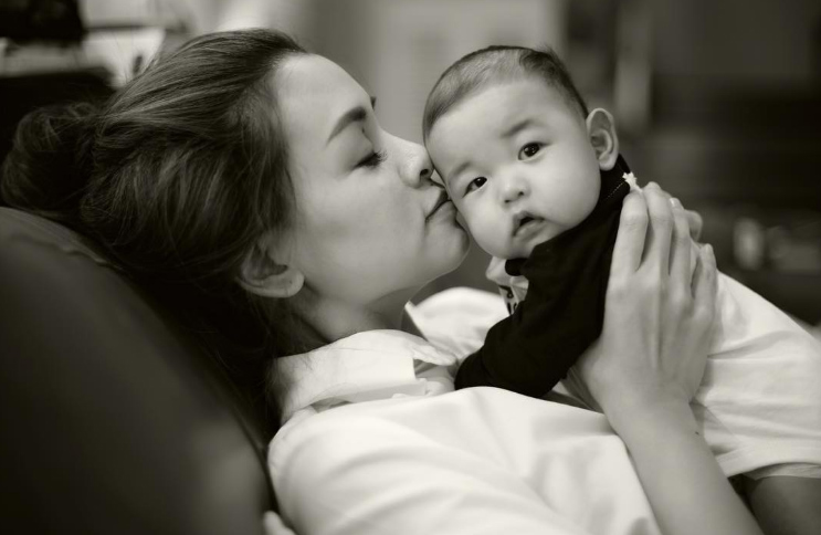 คุณแม่ คุณแม่มือใหม่ นางเอก ลูก ลูกชาย วิกกี้-สุนิสา เลี้ยงลูก