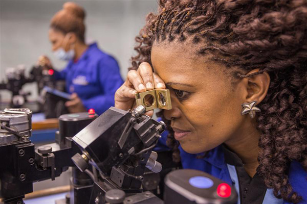 ตรวจสอบเพชร