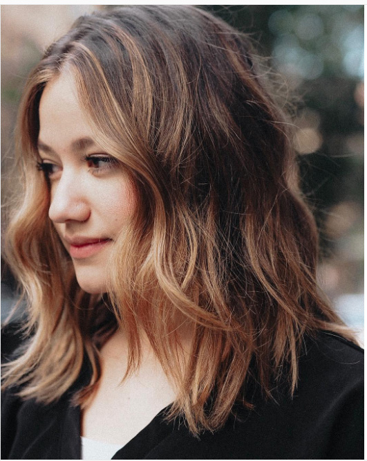 สีผมน้ำตาลอ่อน