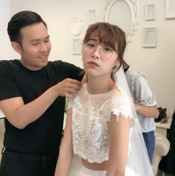 ชุดแต่งงาน แอปเปิ้ล