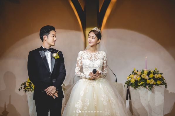 ชุดแต่งงาน ปาร์ค ฮยอน ซอน