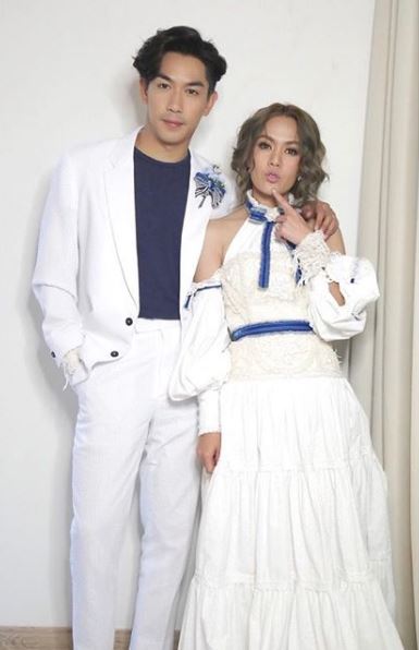 ชุดแต่งงานดารา