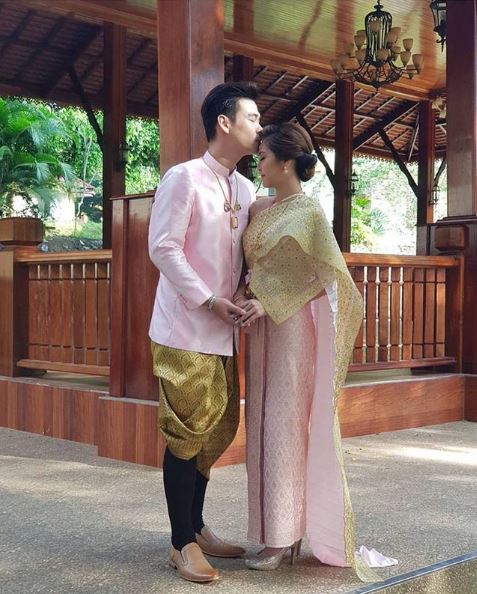 ชุดแต่งงานดารา