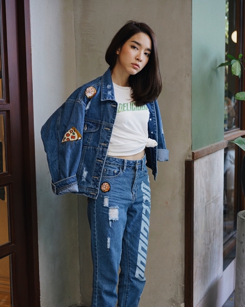 โม มนชนก